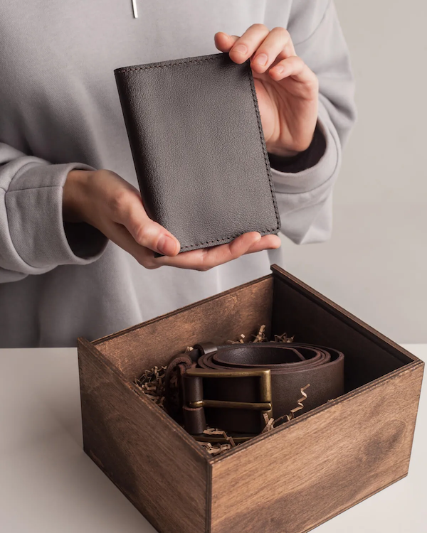 Новогодние подарочные наборы для клиентов