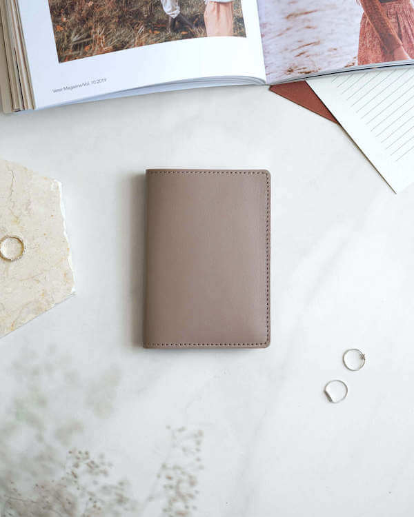 кожаная обложка на паспорт - 1 кожаная обложка на паспорт - 1