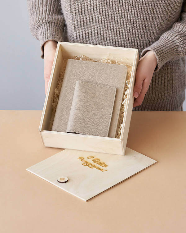 подарочный набор с кожаным ежедневником