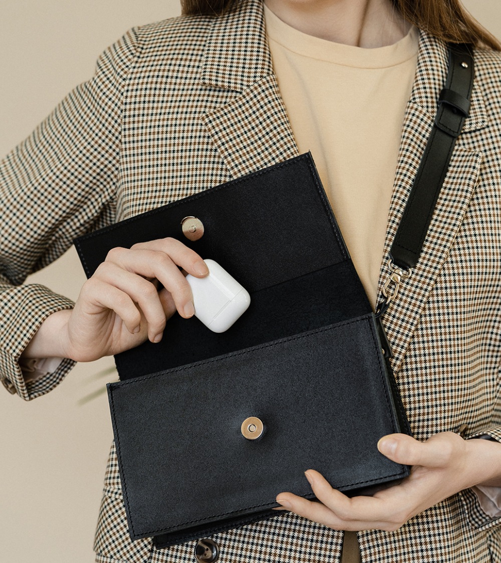 Сумка кроссбоди кожаная IRMA