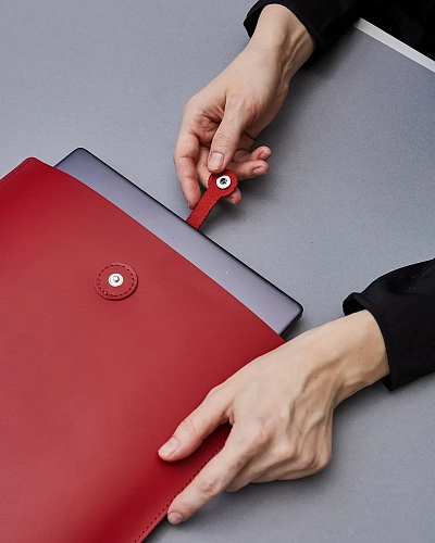 Кожаная папка для ноутбука 15 дюймов LOAD Carmine - фото - 1