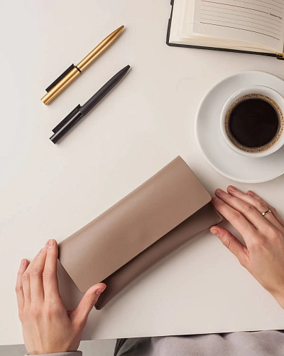 Кожаный чехол для очков SAINT TROPEZ Coffee - фото - 4