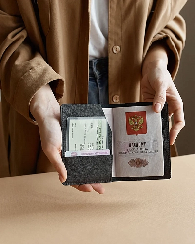 Кожаная обложка на паспорт PRO Black - фото