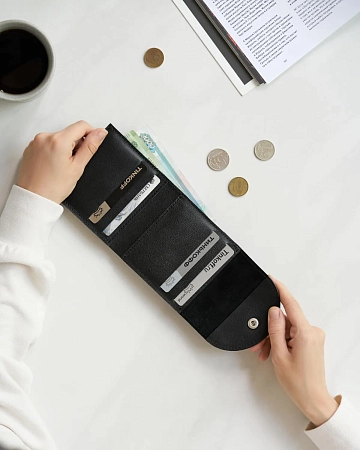 Кожаный кошелек LUNAR Black