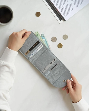 Кожаный кошелек LUNAR Iron