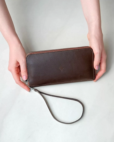 Кошелек на молнии MONTERRO Brown с ремешком на руку - фото - 2