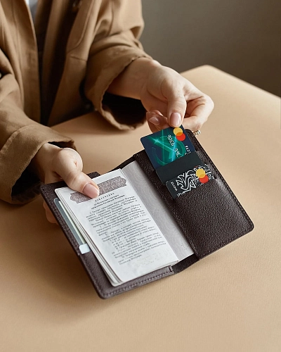 Кожаная обложка на паспорт PRO Brown - фото