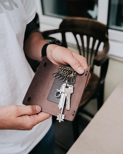 Ключница кожаная LOCK Brown - фото - 1