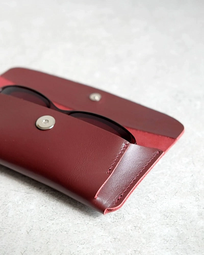 Кожаный чехол для очков GLASS Cherry