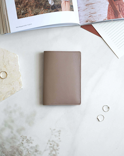 Кожаная обложка на паспорт FOLIO Coffee - фото