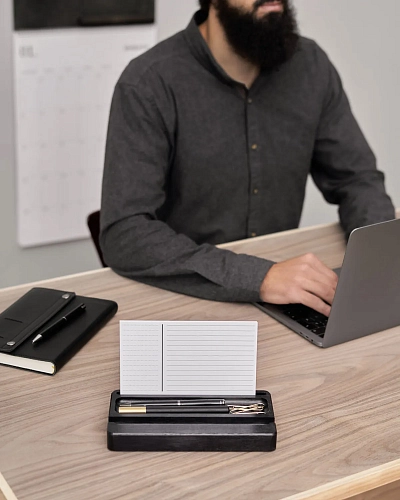 Деревянный органайзер для канцелярии Desko M Dark - фото - 3