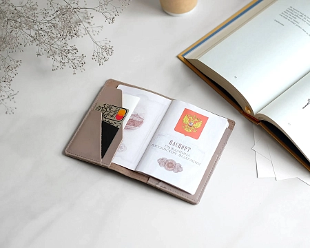 Кожаная обложка на паспорт FOLIO Coffee