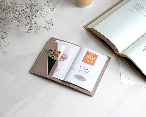 Кожаная обложка на паспорт FOLIO Coffee - фото - 1