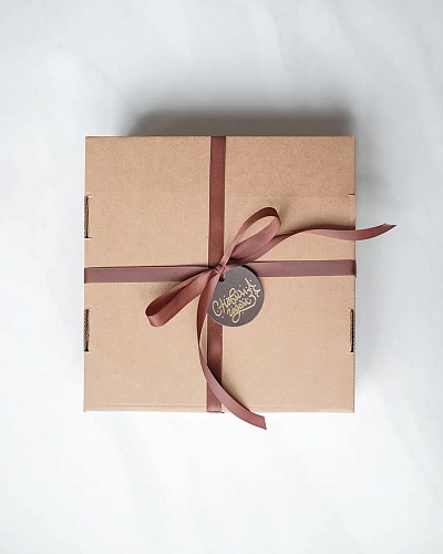 Подарочная картонная коробка BASE - фото