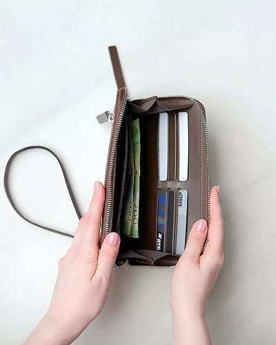 Кошелек на молнии MONTERRO Brown с ремешком на руку - фото - 6