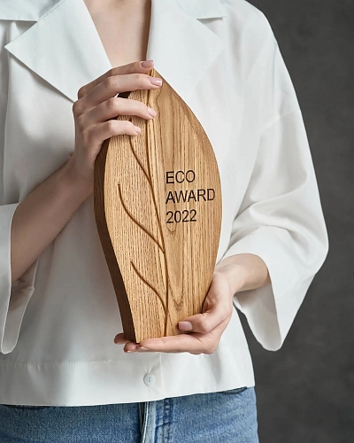 Награда деревянная NN-17 в форме листа