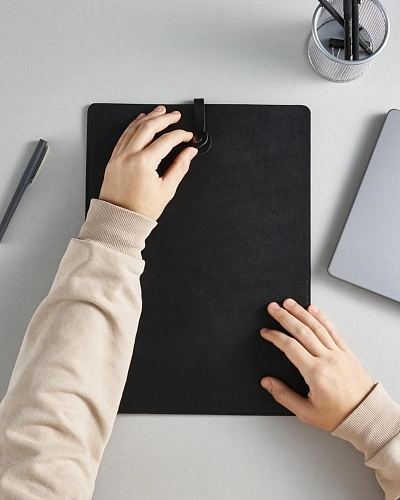 Кожаная папка для ноутбука 15 дюймов LOAD Black - фото