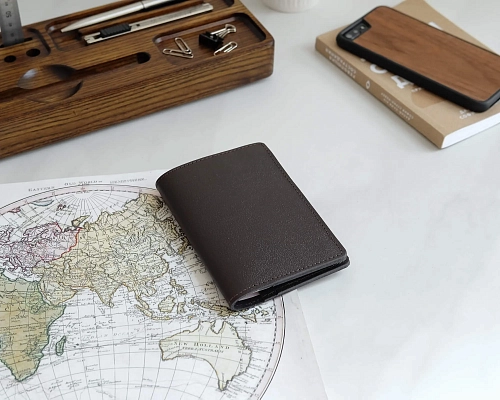 Кожаная обложка на паспорт FOLIO Brown - фото - 3