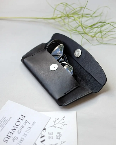 Кожаный чехол для очков GLASS Black - фото