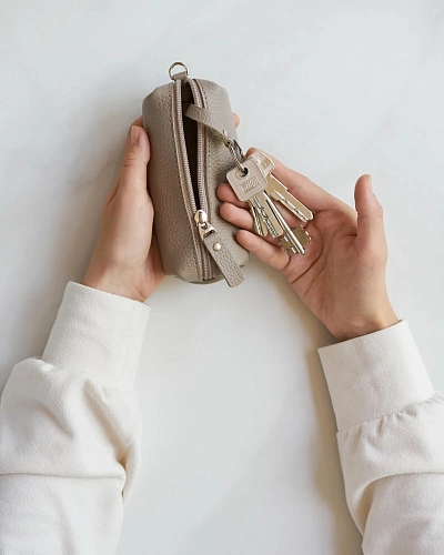 Ключница кожаная HOME M Beige - фото