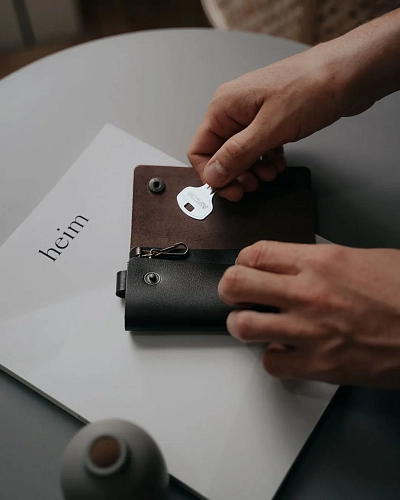 Ключница кожаная LOCK Brown - фото - 4