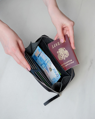 Кошелек на молнии MONTERRO Cayman с ремешком на руку - фото - 1